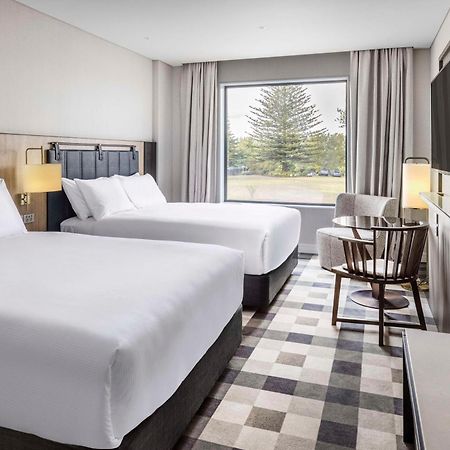 Doubletree By Hilton Auckland Karaka Hotel Exterior foto