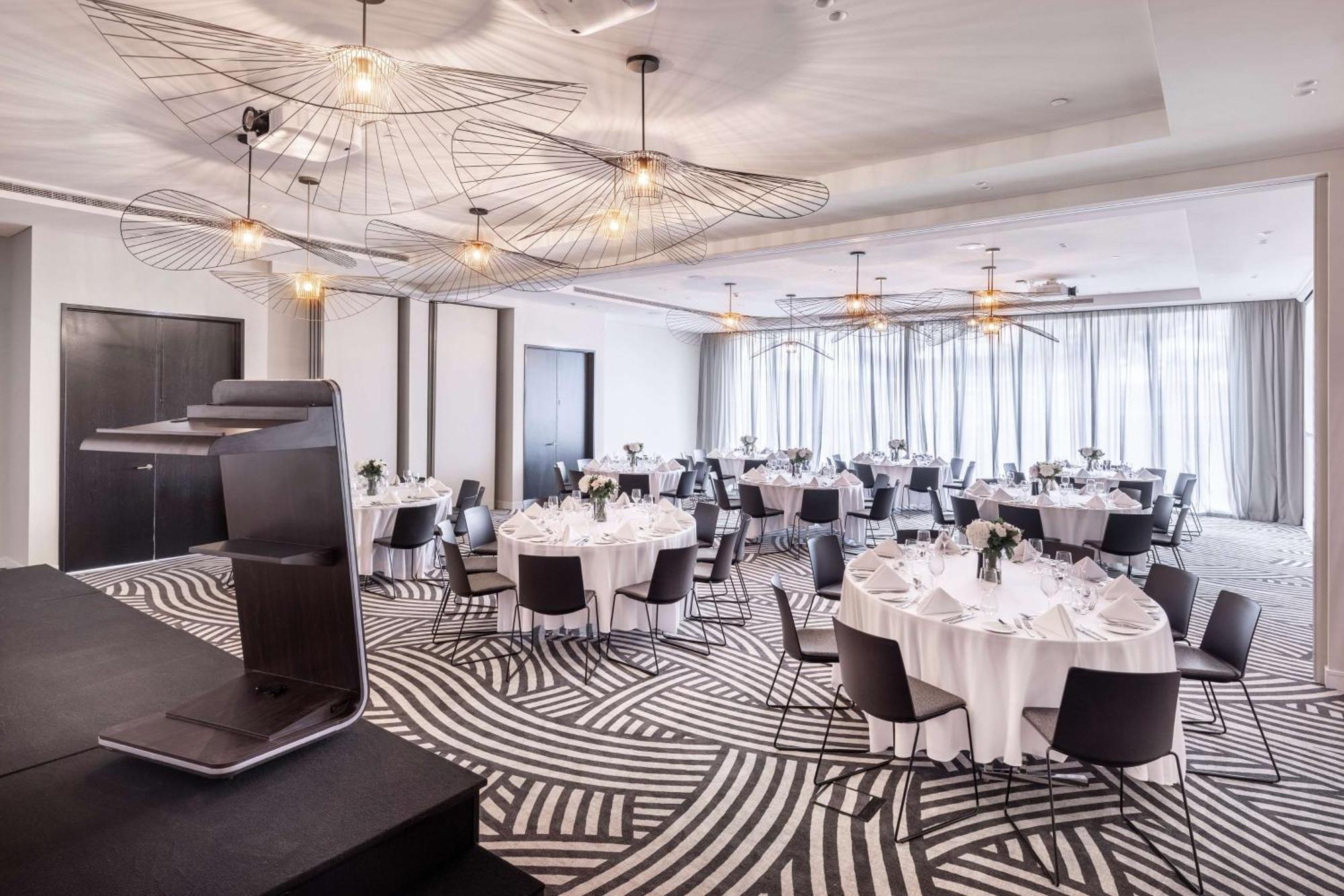 Doubletree By Hilton Auckland Karaka Hotel Exterior foto