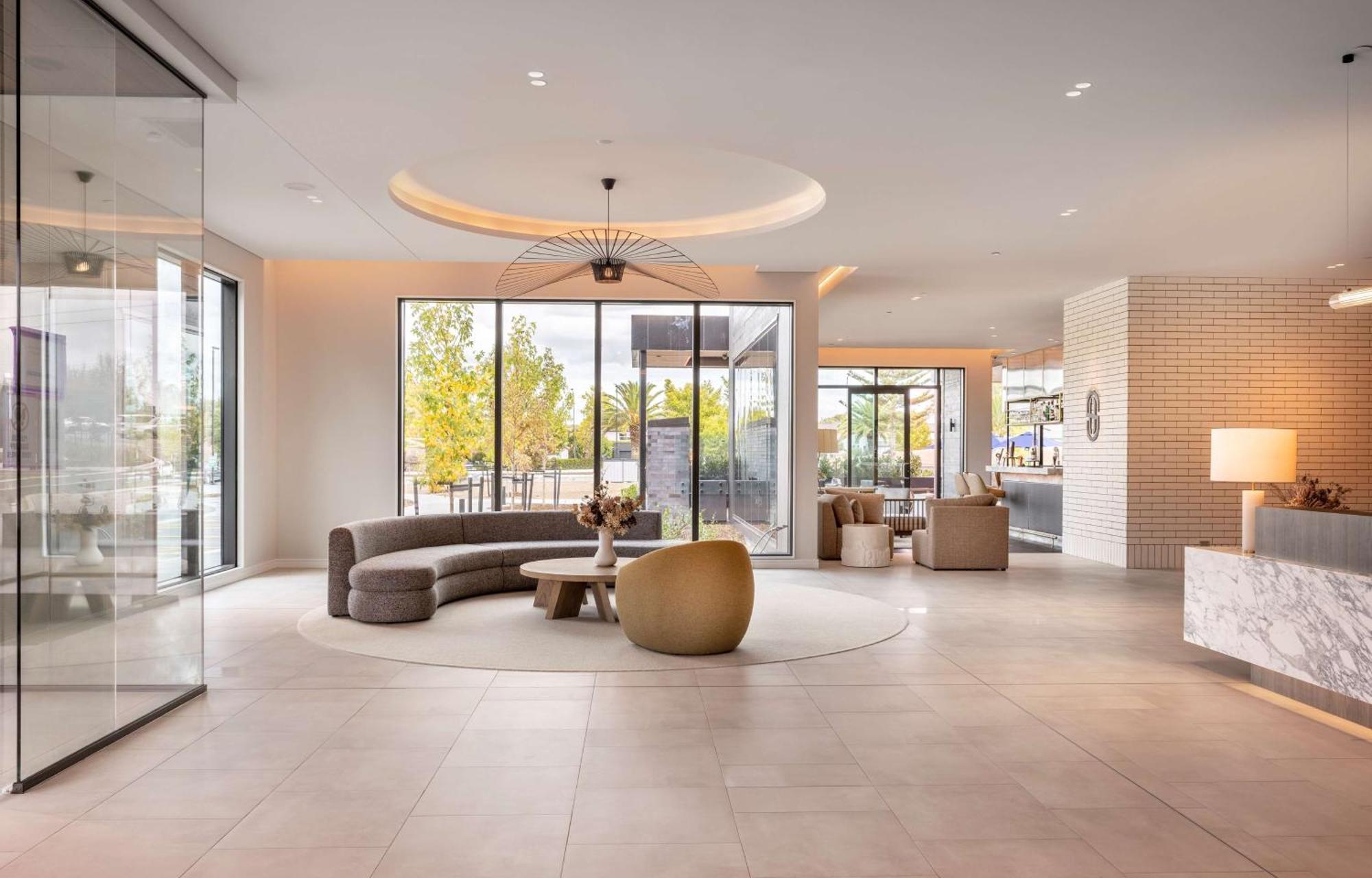 Doubletree By Hilton Auckland Karaka Hotel Exterior foto