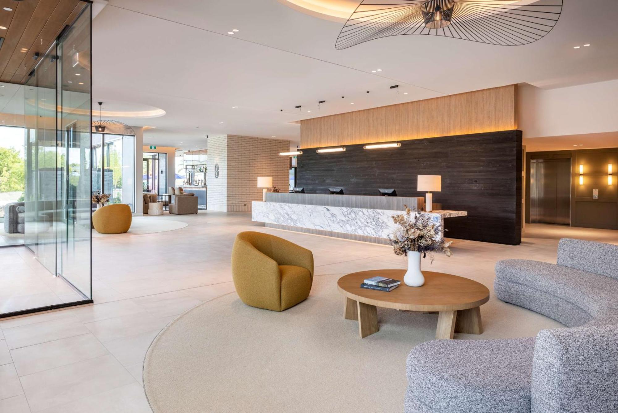 Doubletree By Hilton Auckland Karaka Hotel Exterior foto